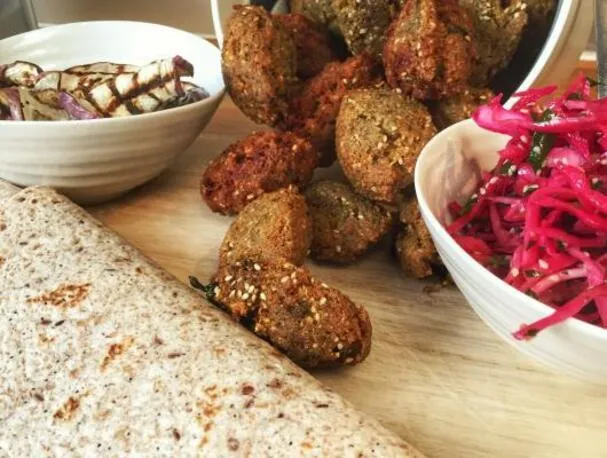 Falafler (gir 48 små porsjoner)