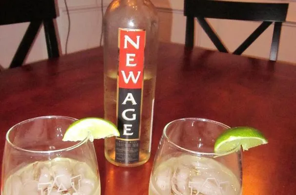 Musserende hvitvin med is