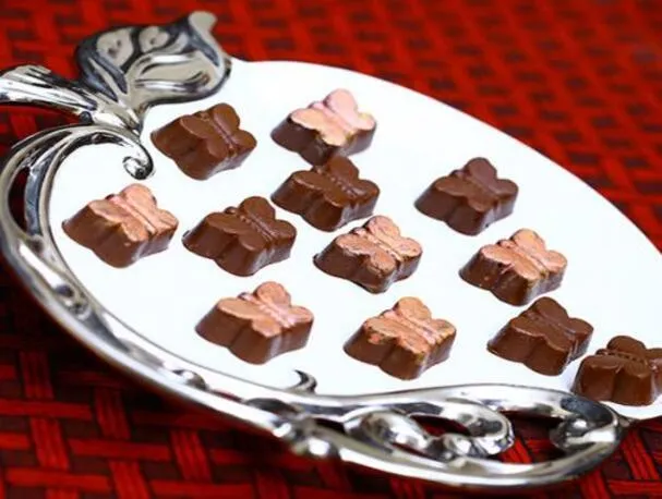 Hvordan lage hjemmelaget sjokoladeeclair