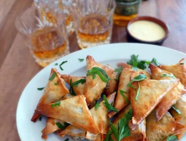 Skotte eller ikke, bli med på feiringen av Burns' Night med mine festlige haggissamosaer