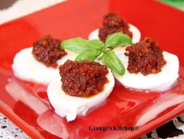 Soltørkede tomat-tapenade