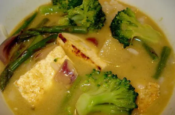 Thai grønn karri med tofu